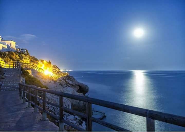 Апартаменты Primera Linea De Playa. Magnifica Urbanizacion La Cala Del Moral Экстерьер фото